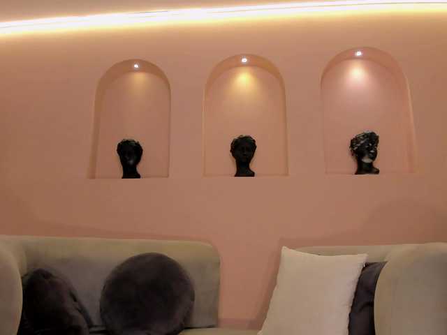 TiffannySins's BongaCams show and profile