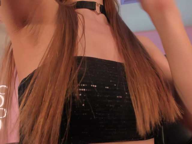 TiffannySins's BongaCams show and profile