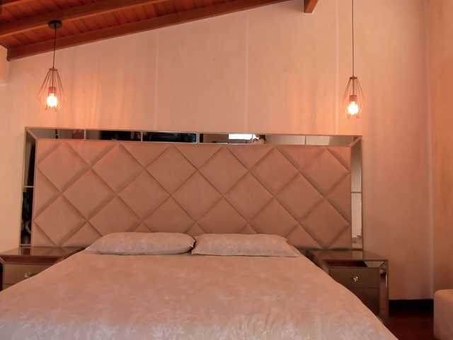 TiffannySins's BongaCams show and profile