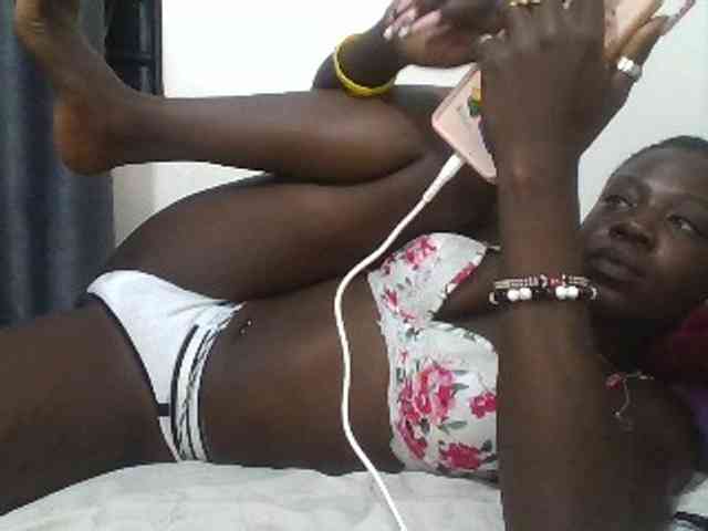 Bratz22 webcam