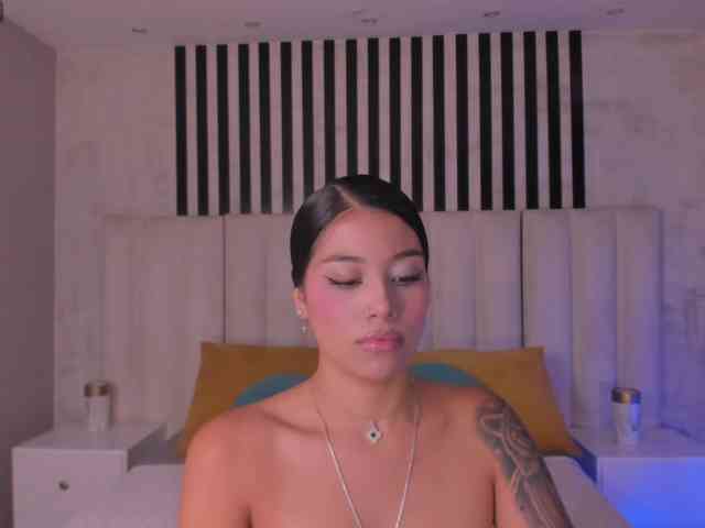 LeahNovac webcam