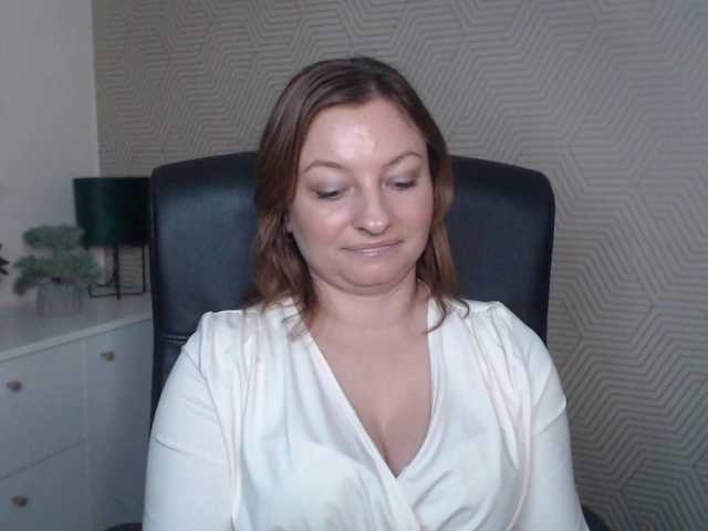 angelaLove13 webcam bongacams model stream image