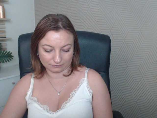 angelaLove13 from BongaCams is Freechat