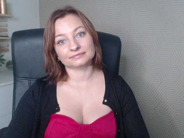 angelaLove13 webcam bongacams model stream image