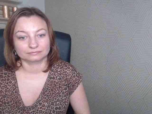 angelaLove13 webcam