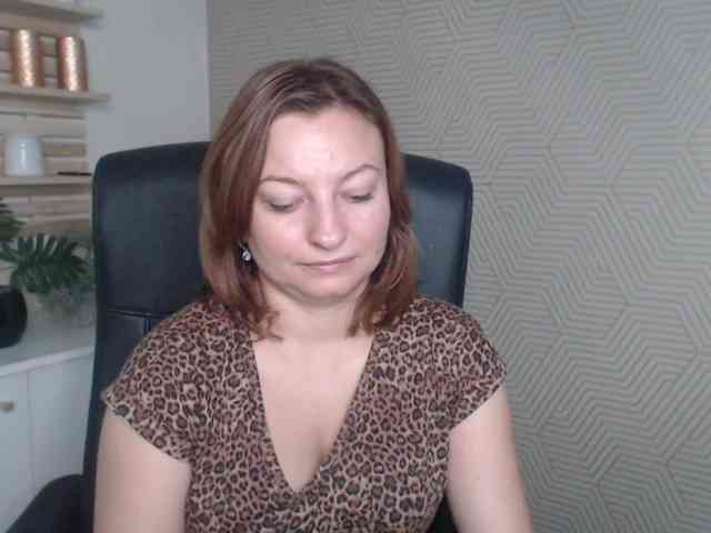 angelaLove13 webcam