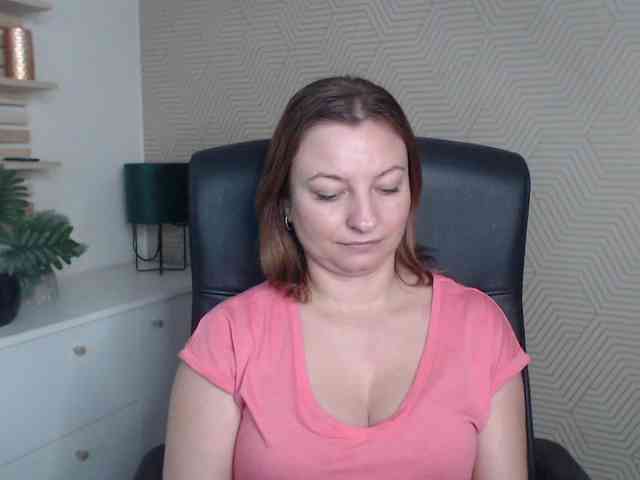 angelaLove13 webcam