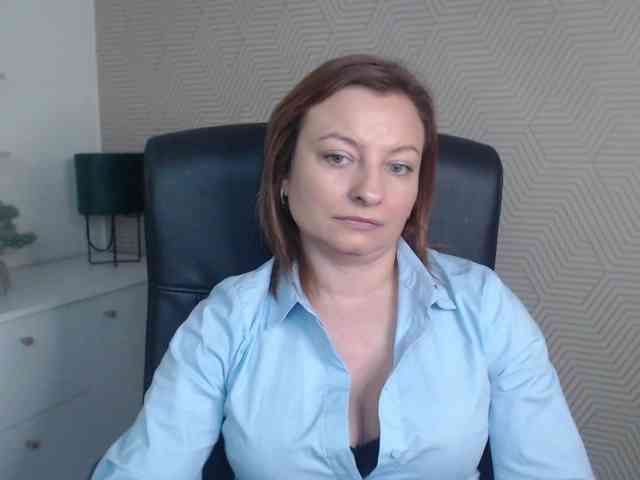 angelaLove13 webcam