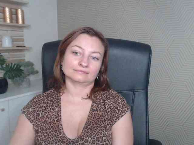 angelaLove13 webcam