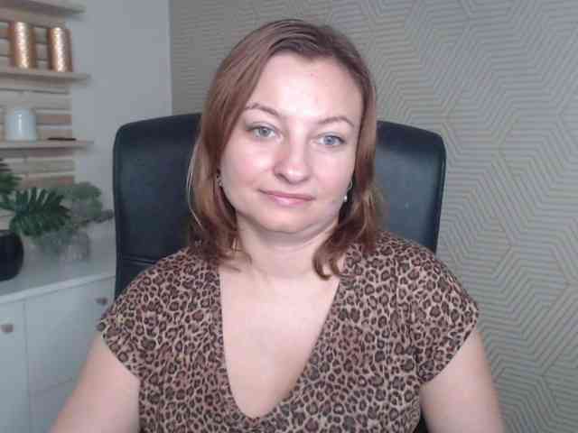 angelaLove13 webcam