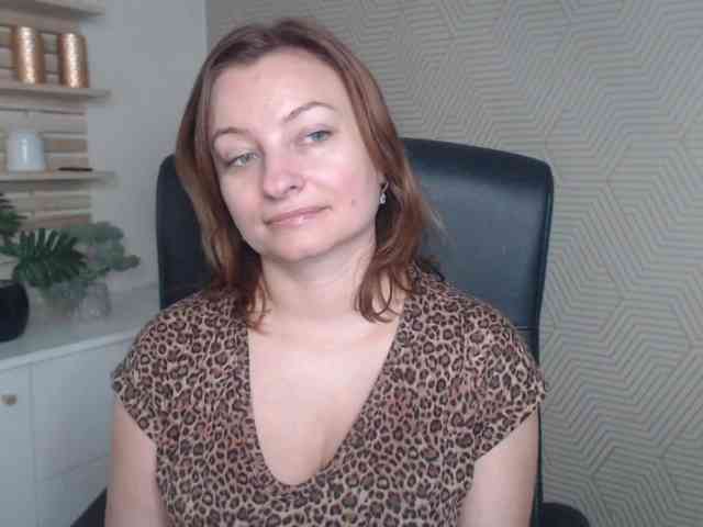 angelaLove13 webcam