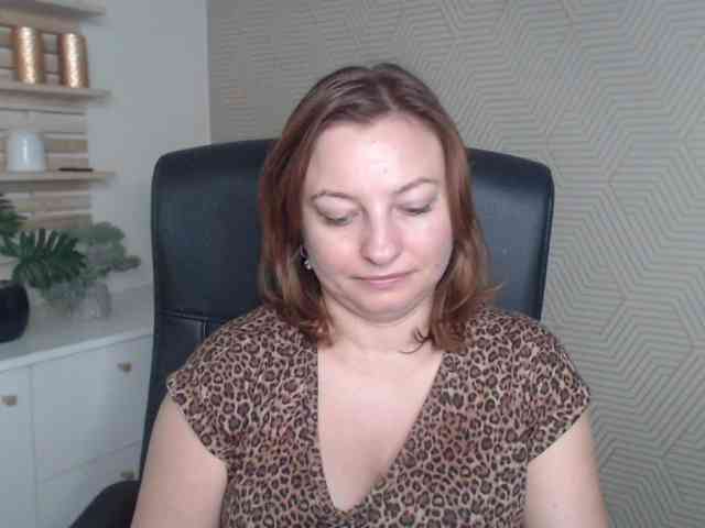 angelaLove13 webcam