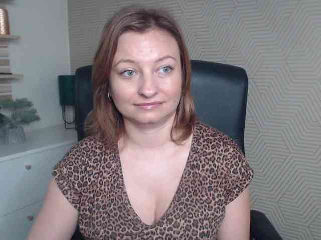 angelaLove13 webcam
