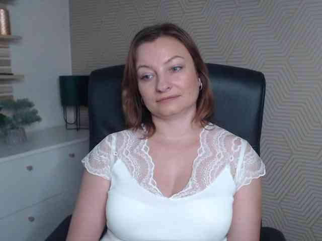 angelaLove13 bongacams