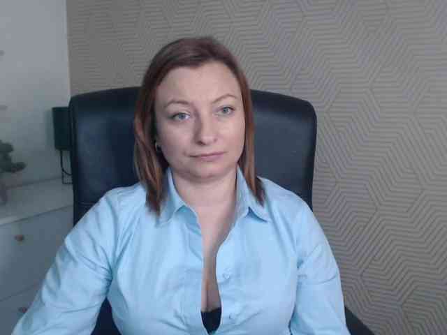 angelaLove13 webcam