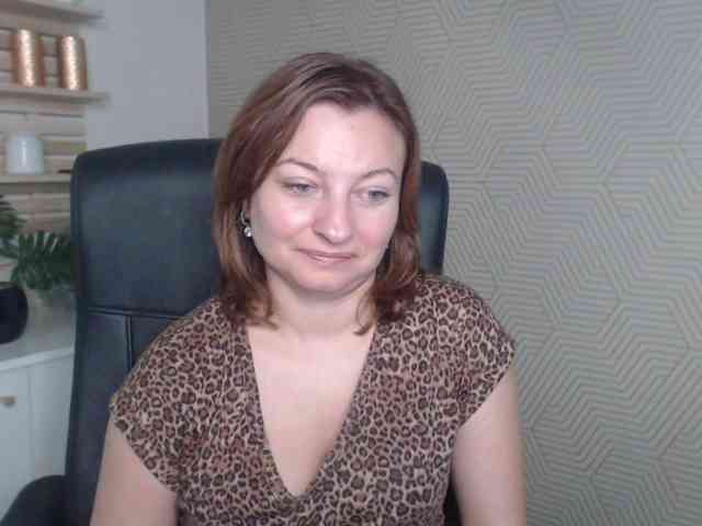 angelaLove13 webcam
