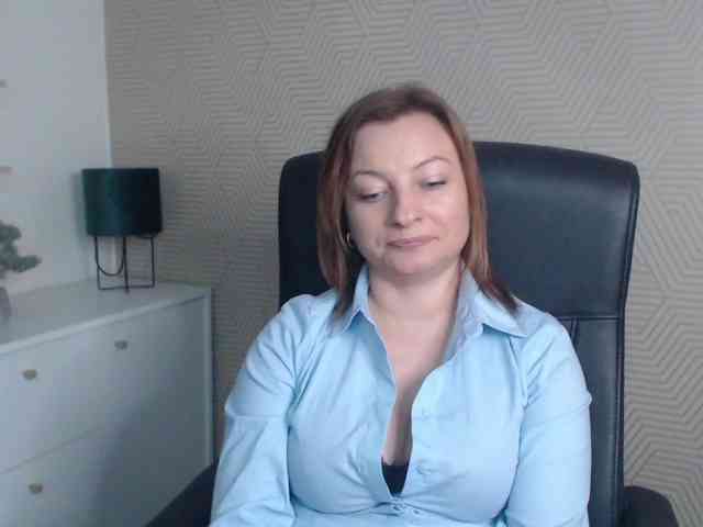 angelaLove13 webcam