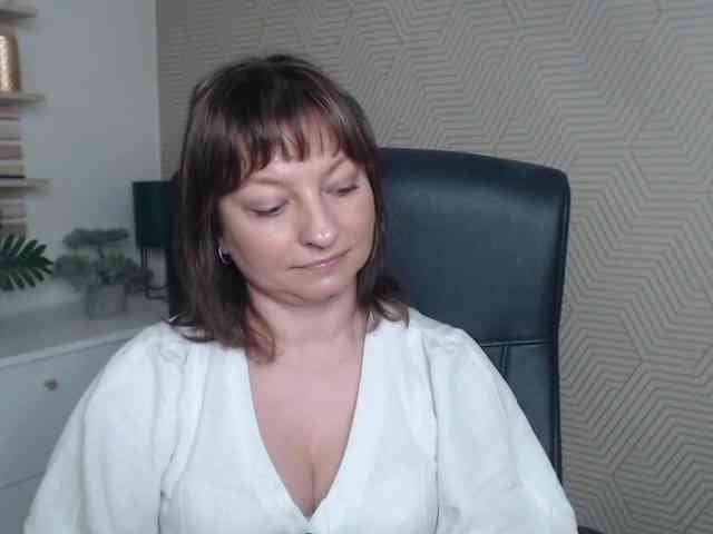 angelaLove13 angelaLove13