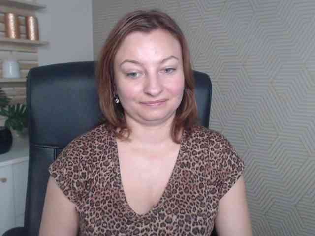 angelaLove13 webcam