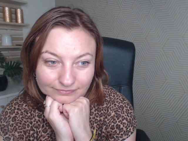 angelaLove13 webcam