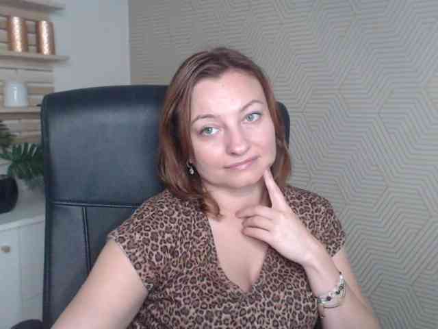 angelaLove13 webcam