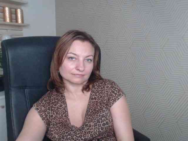 angelaLove13 webcam