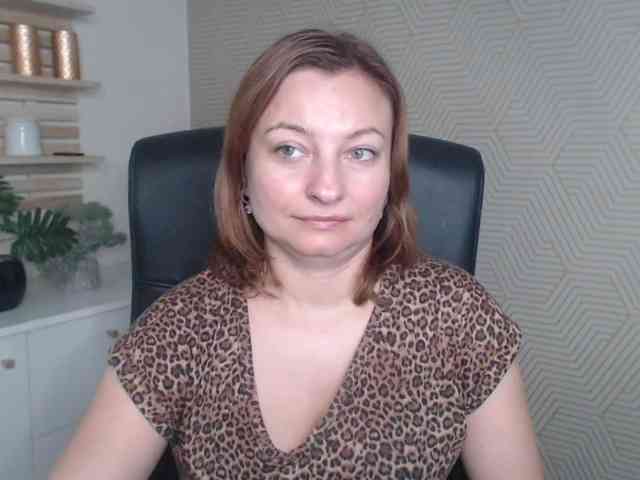 angelaLove13 webcam