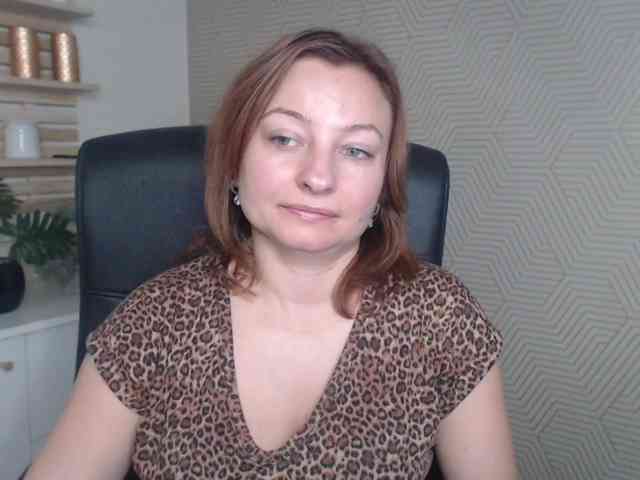 angelaLove13 webcam