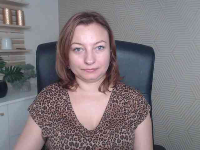 angelaLove13 webcam