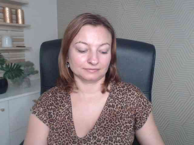 angelaLove13 webcam