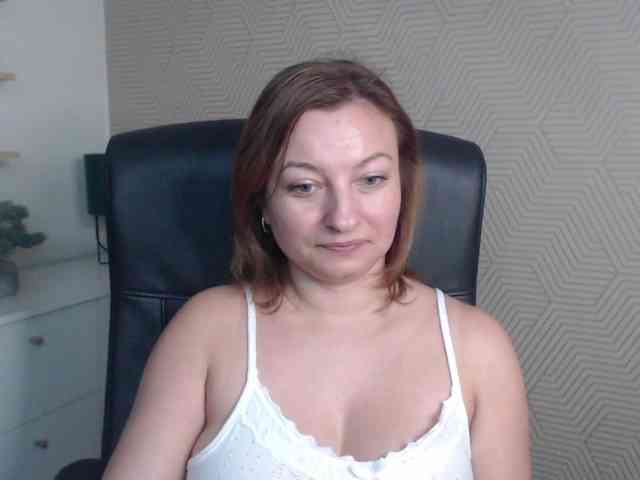 angelaLove13 Live Webcam on BongaCams