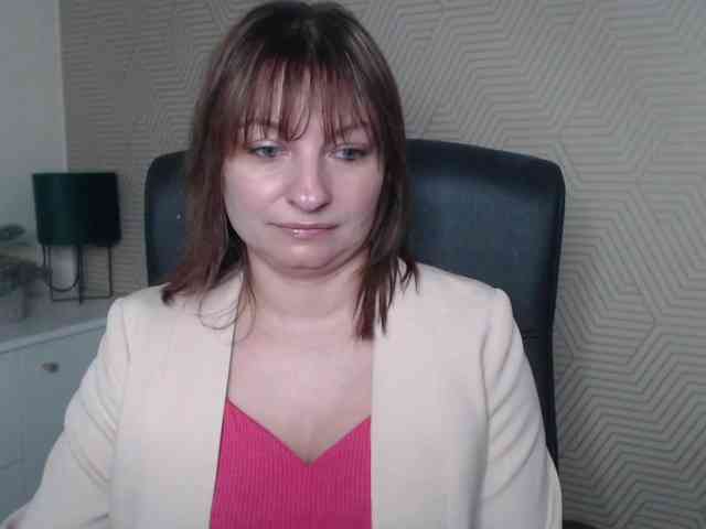 angelaLove13 Live Webcam on BongaCams