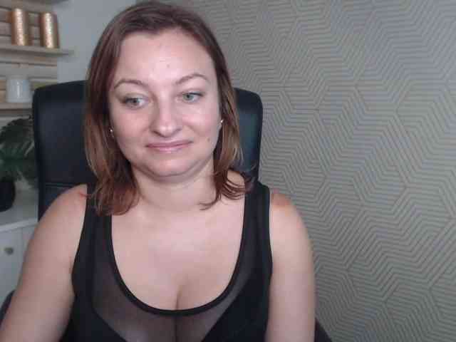 angelaLove13 webcam