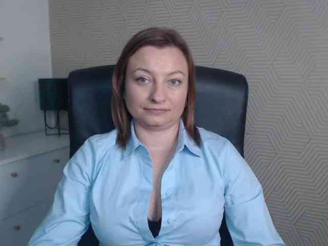 angelaLove13 webcam
