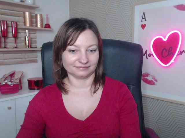 angelaLove13 webcam