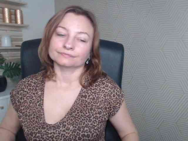 angelaLove13 webcam