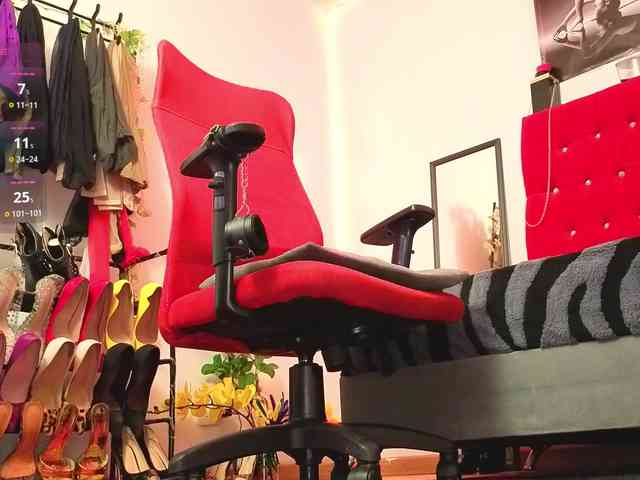 Candyconrad1mmmm webcam