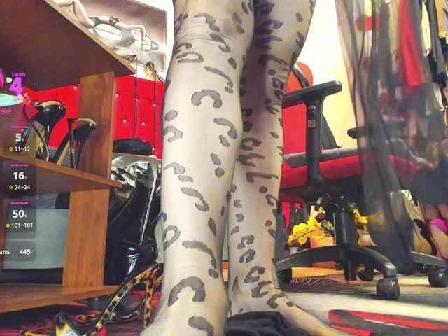 Candyconrad1mmmm webcam