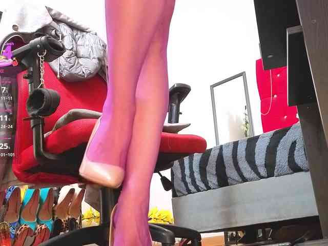 Candyconrad1mmmm webcam