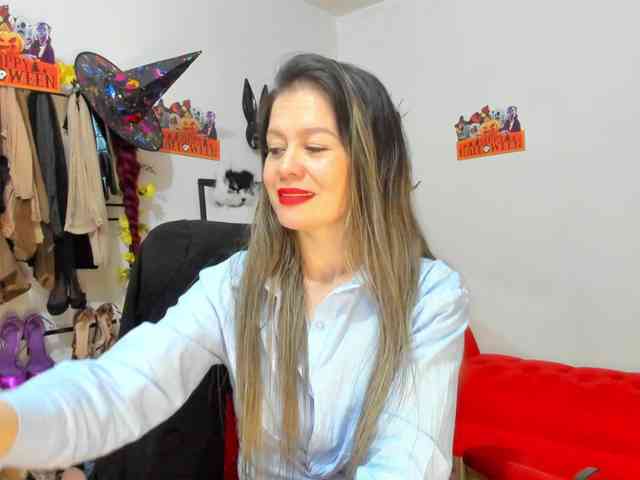 Candyconrad1mmmm webcam
