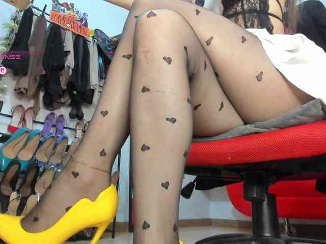 Candyconrad1mmmm webcam