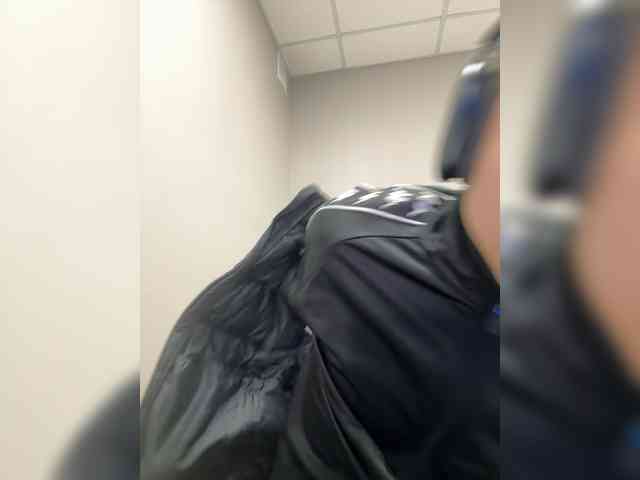 eeDannyFlexin Live Webcam on BongaCams