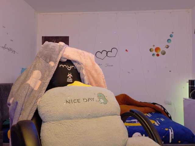 YreneA webcam bongacams model stream image