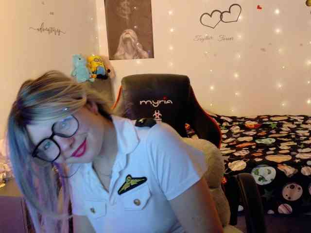 YreneA webcam