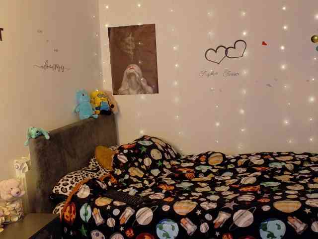YreneA webcam