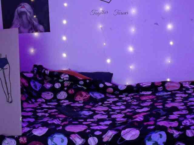 YreneA webcam