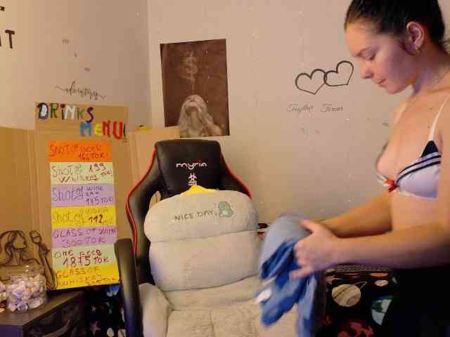 YreneA webcam