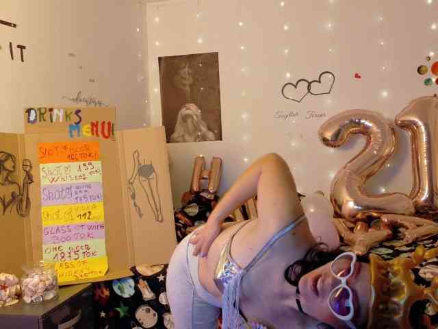 YreneA webcam