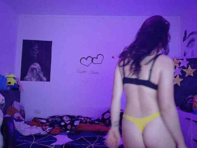 YreneA webcam