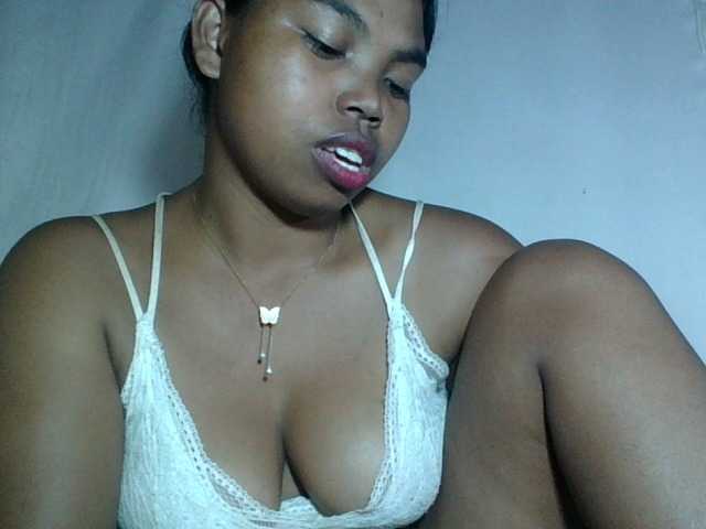 Miarizou's BongaCams show and profile